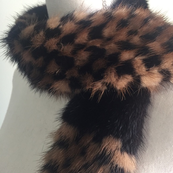 NWOT Custom Mink Hand Sewn Patchwork Scarf - Picture 3 of 8